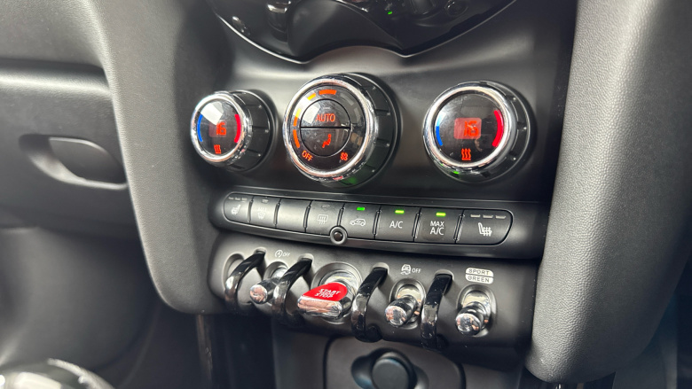 MINI Hatchback 2.0 Cooper S Exclusive II 3dr Auto [Comfort Pack] Petrol Hatchback